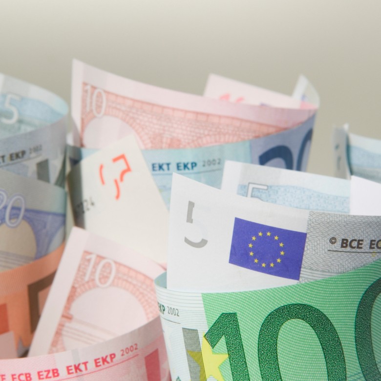 Amendă de 3 milioane de euro ca urmare a încălcării legii privind spălarea banilor