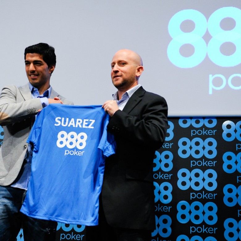 Itai Pazner și fotbalistul uruguayan Luis Suarez